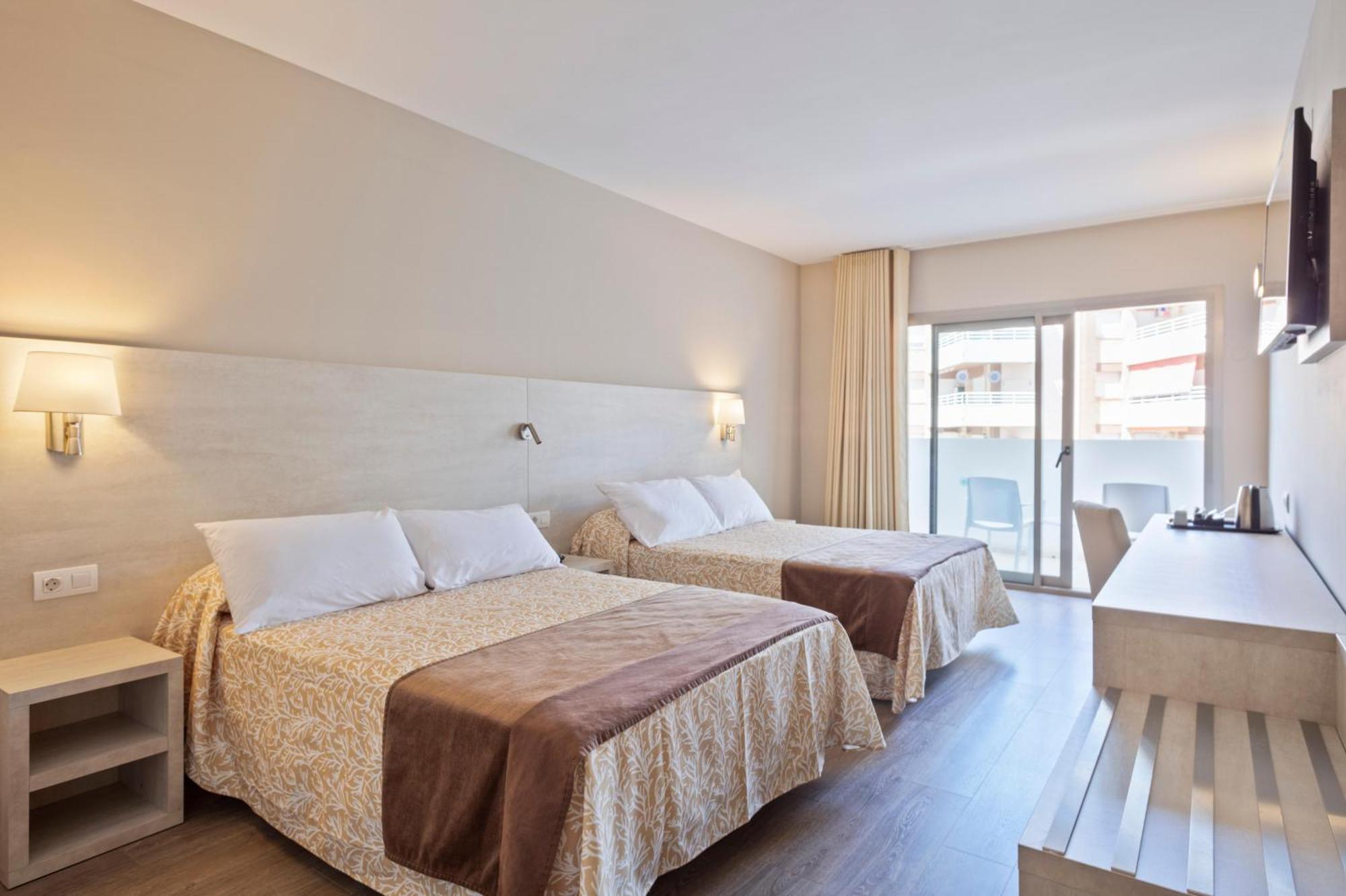 Hotel Best Punta Dorada ซาลอว์ ภายนอก รูปภาพ