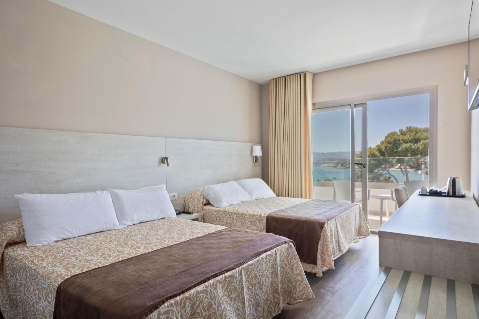 Hotel Best Punta Dorada ซาลอว์ ภายนอก รูปภาพ