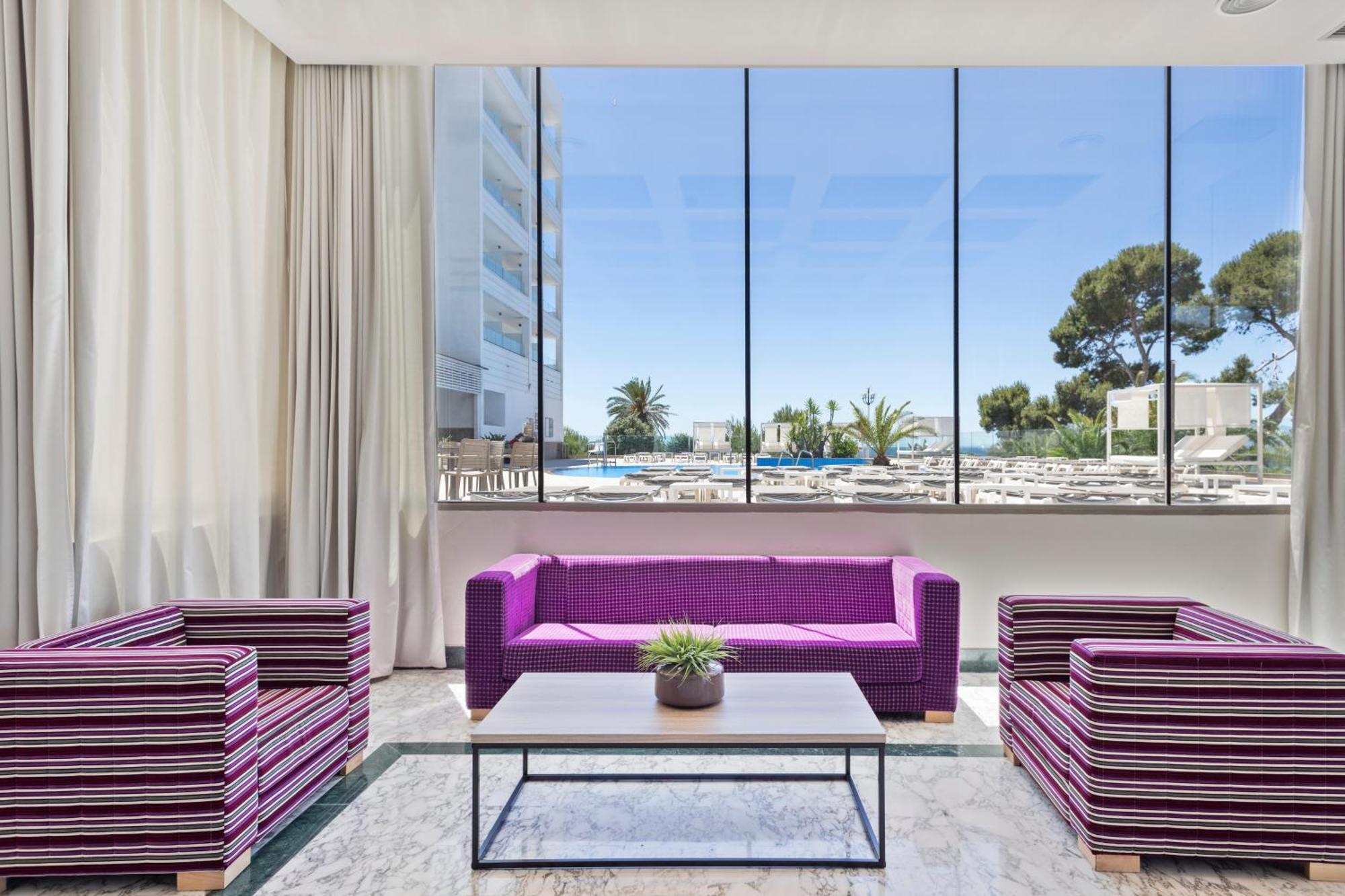 Hotel Best Punta Dorada ซาลอว์ ภายนอก รูปภาพ