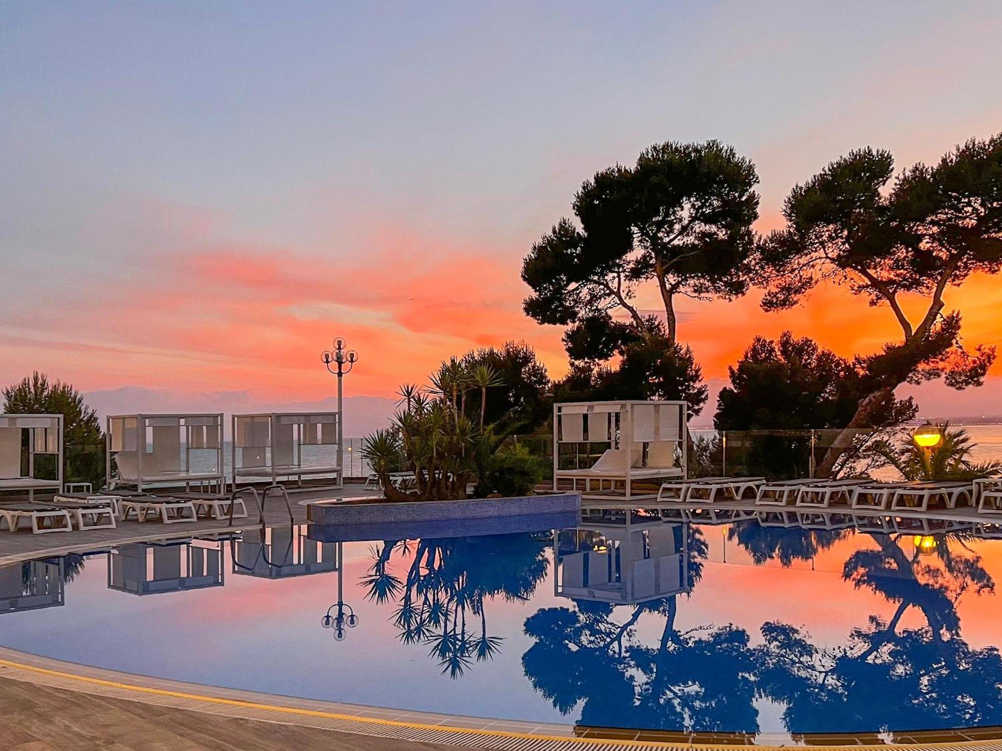 Hotel Best Punta Dorada ซาลอว์ ภายนอก รูปภาพ