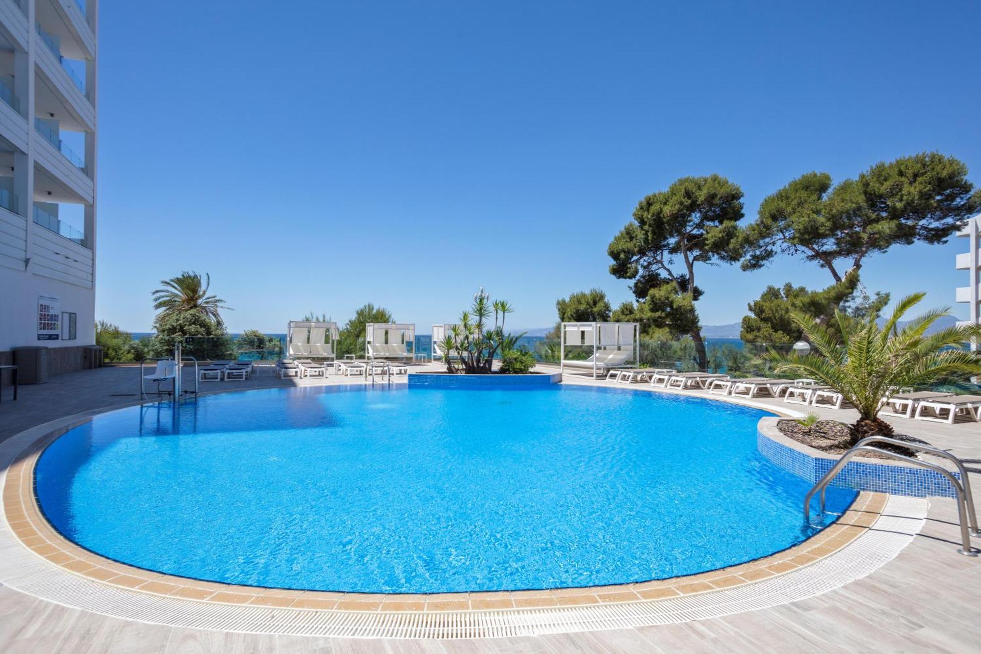 Hotel Best Punta Dorada ซาลอว์ ภายนอก รูปภาพ